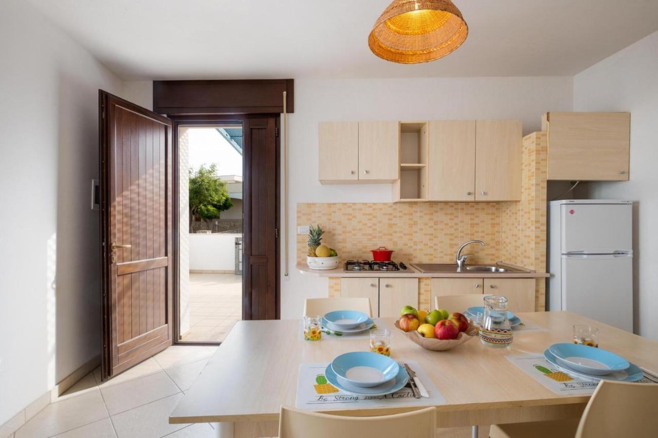 Villette Ninfee مارينا دي مانكافيسا المظهر الخارجي الصورة