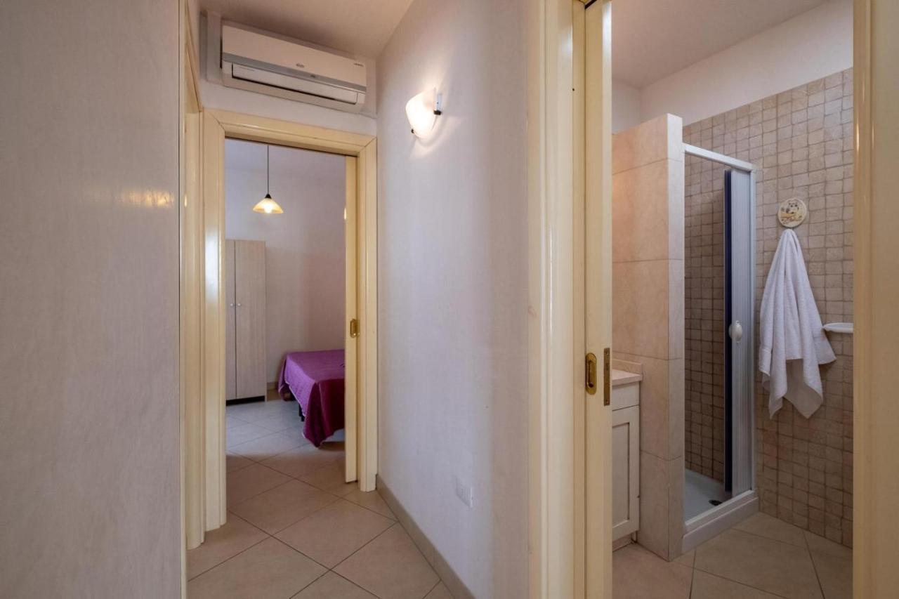 Villette Ninfee مارينا دي مانكافيسا المظهر الخارجي الصورة