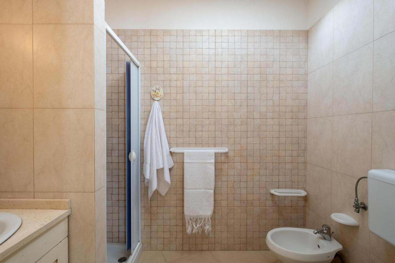 Villette Ninfee مارينا دي مانكافيسا المظهر الخارجي الصورة