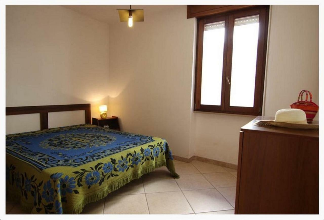 Villette Ninfee مارينا دي مانكافيسا المظهر الخارجي الصورة